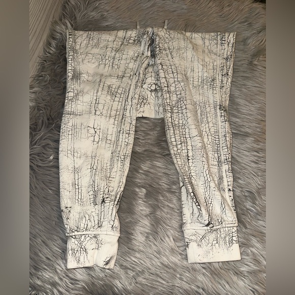 Lululemon joggers - Picture 2 of 7